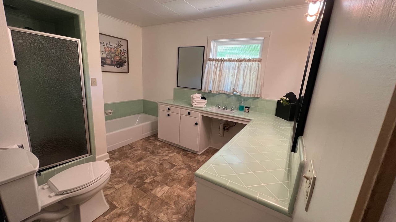 Photo of Bathroom in Etna