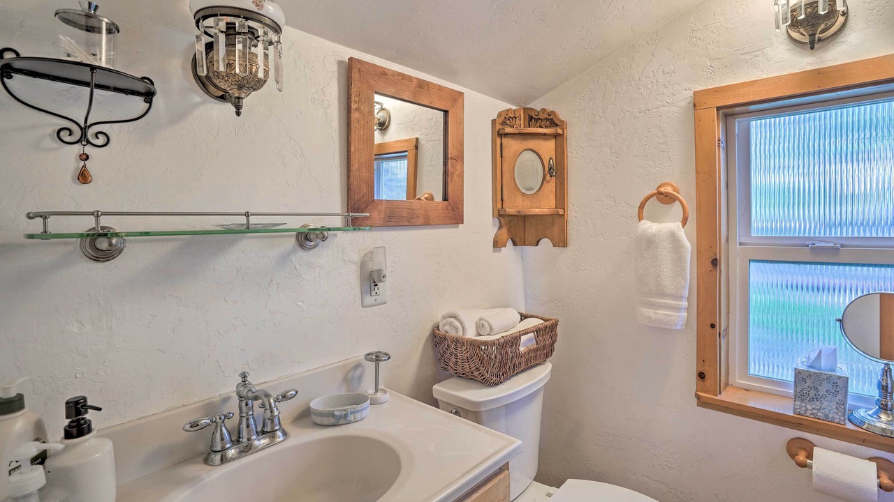 Photo of Bathroom in Julian