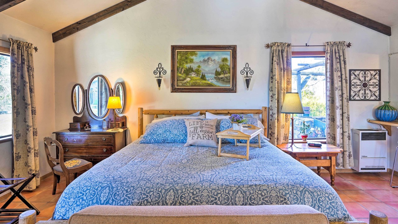 Photo of Bedroom in Julian