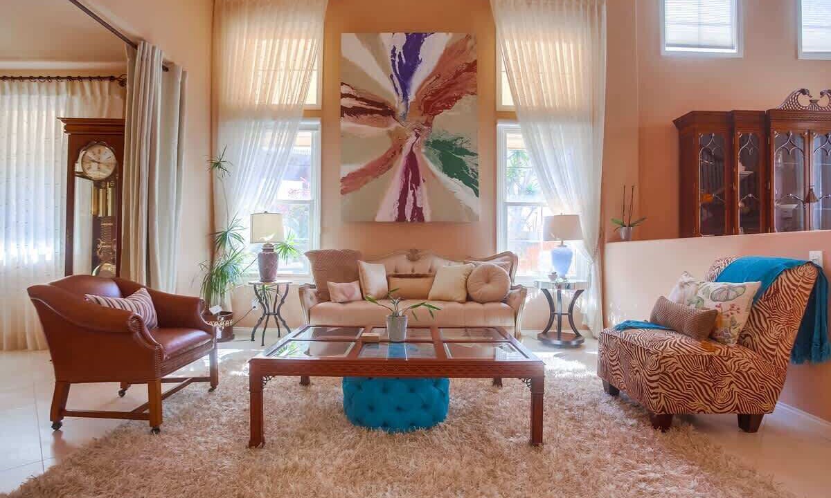 Photo of Bedroom in La Jolla Mesa