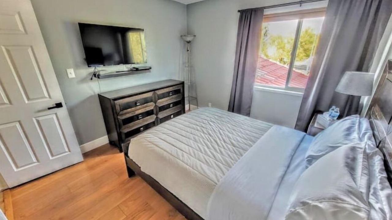 Photo of Bedroom in Chinatown