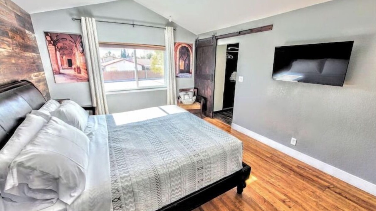 Photo of Bedroom in Chinatown
