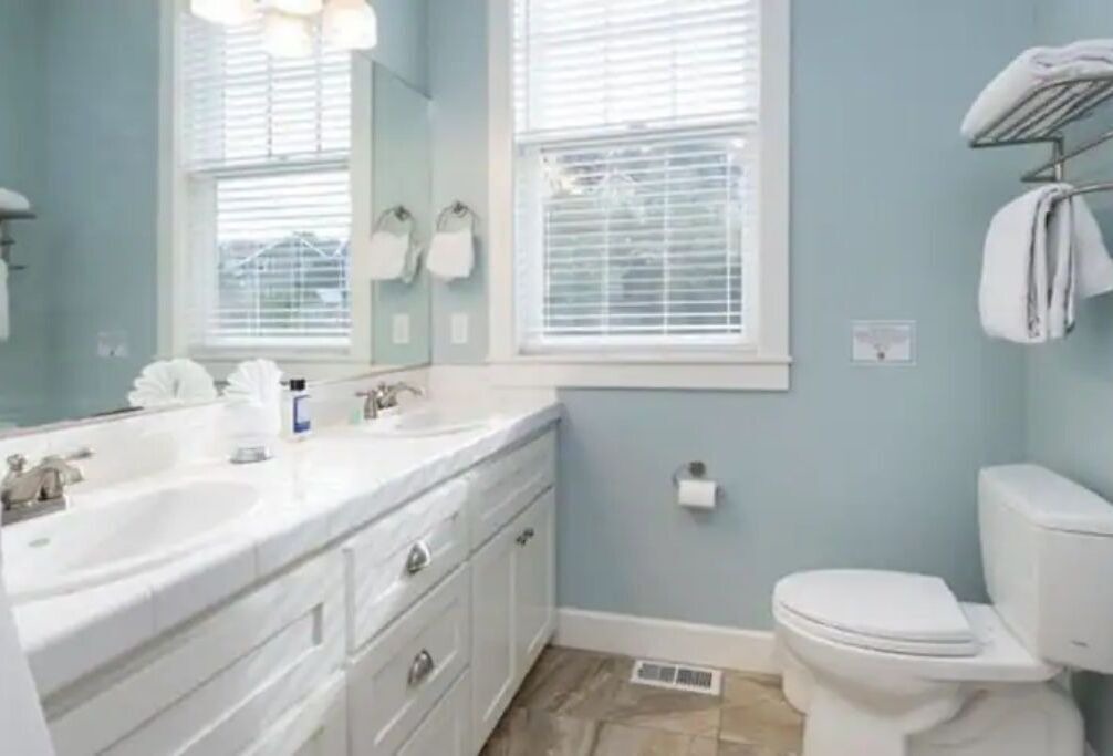 Photo of Bathroom in Roads End