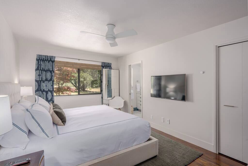 Photo of Bedroom in Calistoga