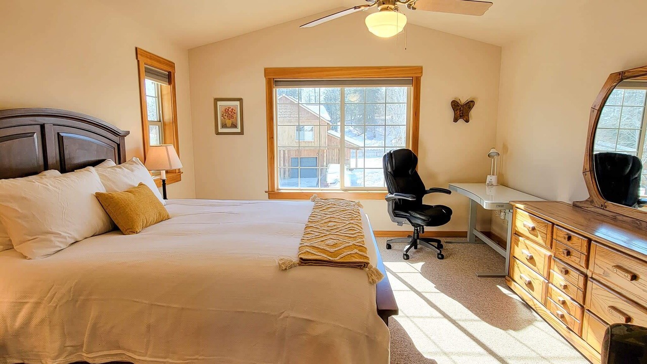 Photo of Bedroom in Winthrop