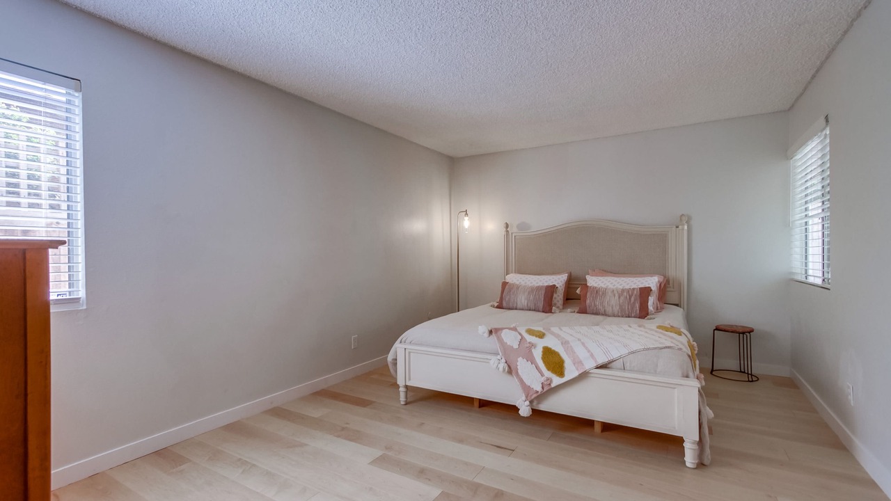 Photo of Bedroom in Olde Solana Beach
