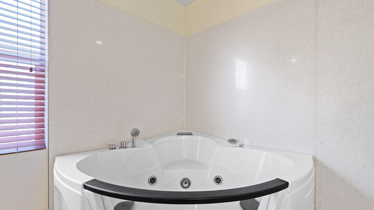 Photo of Bathroom in Rhodes Ranch