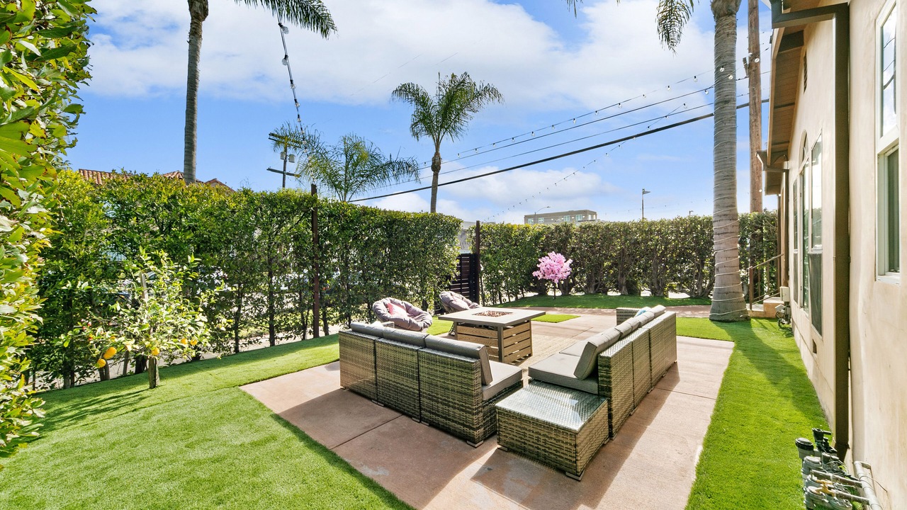 Photo of Patio Balcony in Beverly Grove