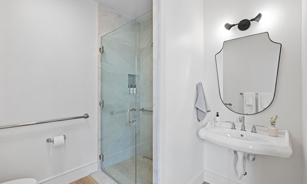 Photo of Bathroom in Laguna