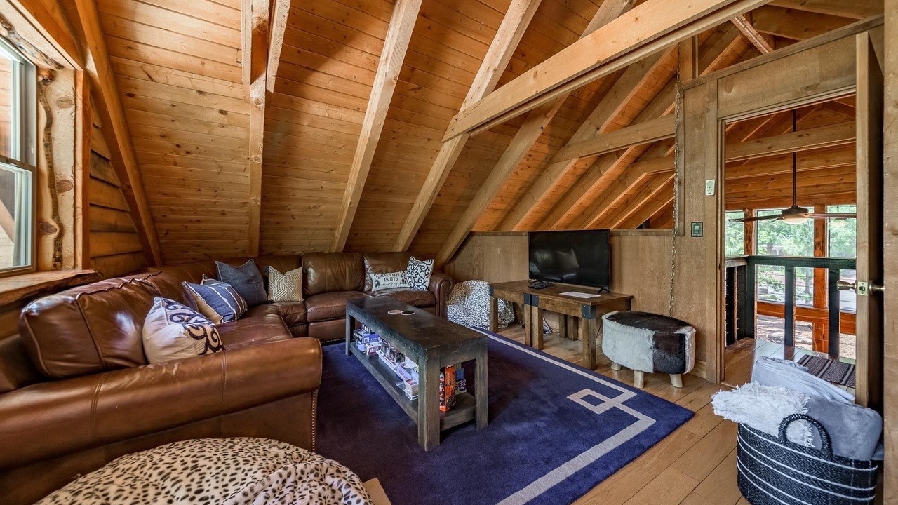 Photo of Bedroom in Munds Park