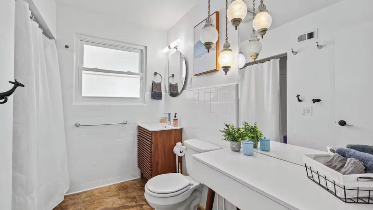 Photo of Bathroom in Ridgeview - Webster