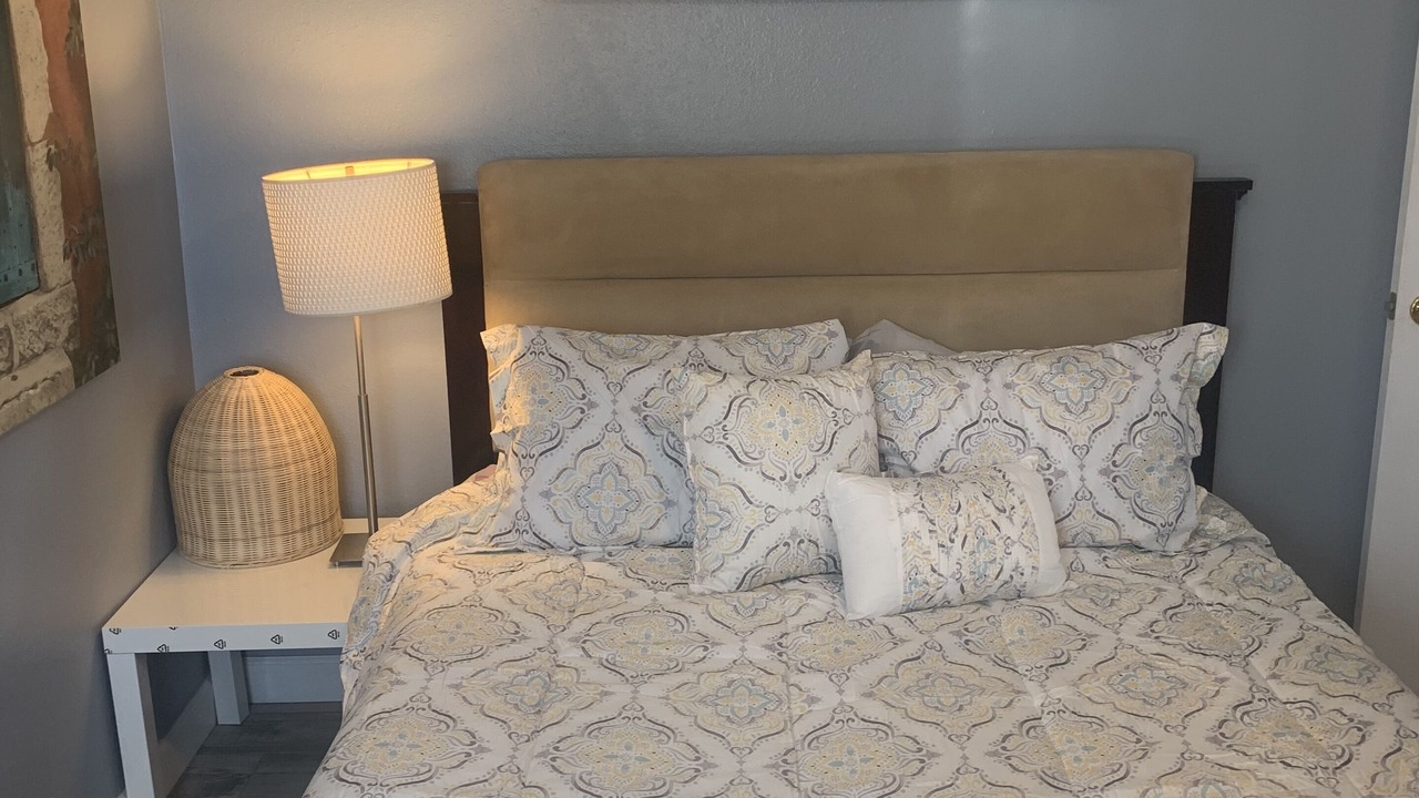Photo of Bedroom in Canyon Gate
