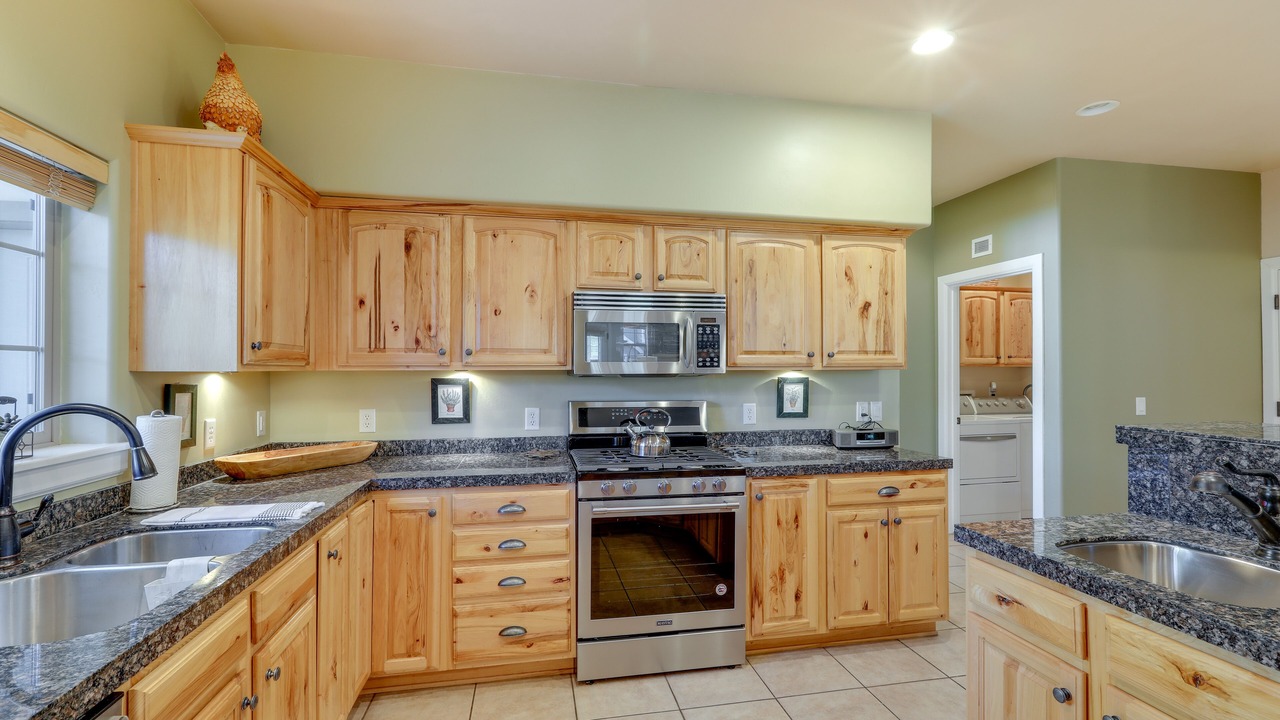 Photo of Kitchen in Ponderosa Trails