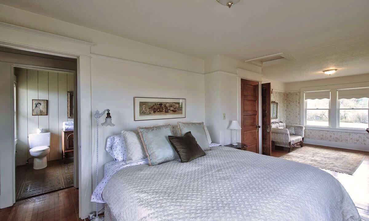 Photo of Bedroom in Polk County
