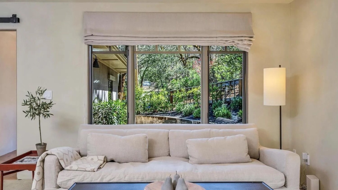 Photo of Livingroom in Calistoga