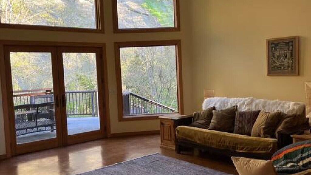 Photo of Livingroom in Redway