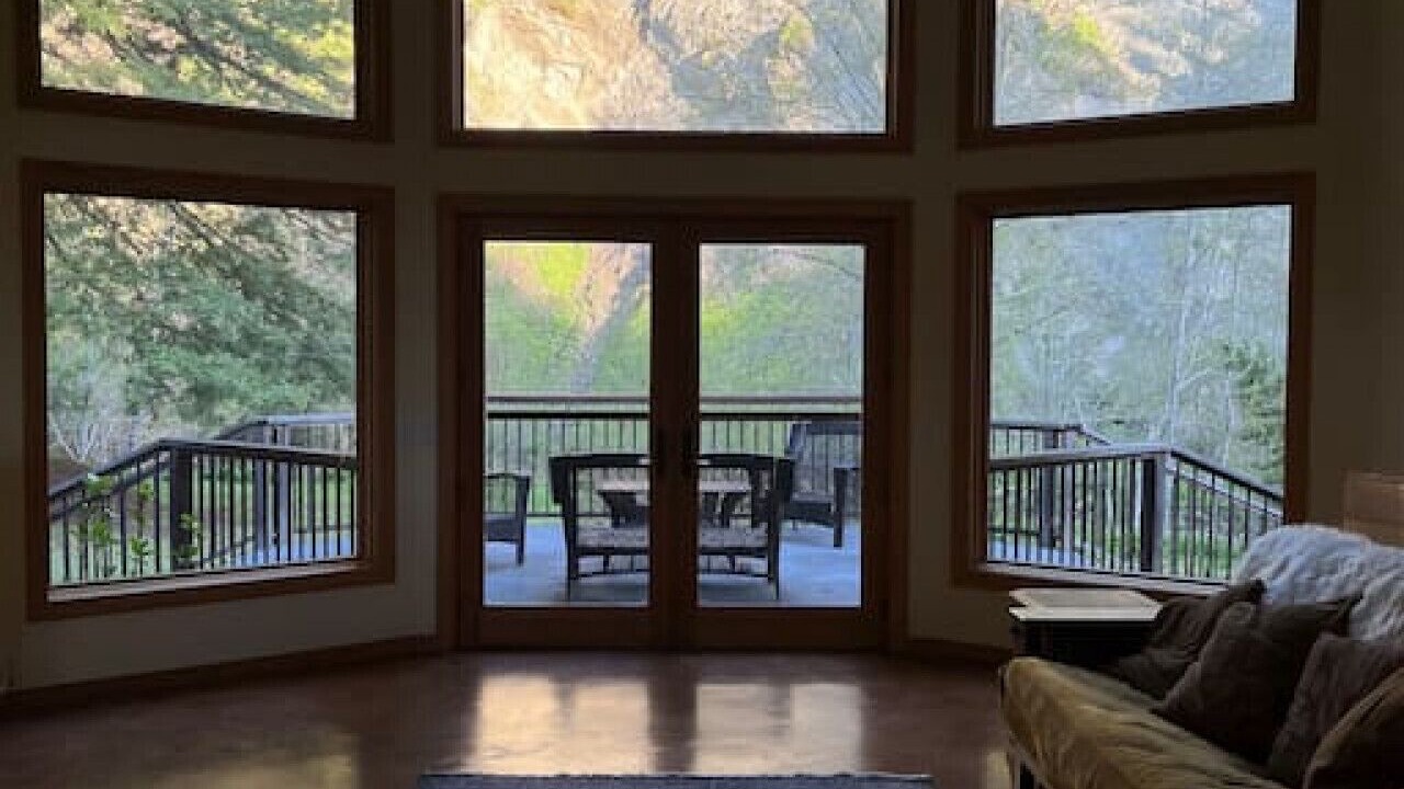 Photo of Livingroom in Redway