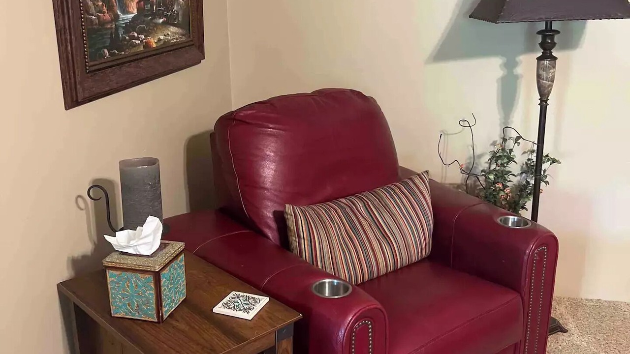 Photo of Livingroom in Eagle Point
