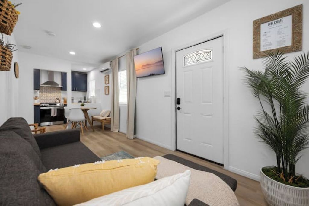 Photo of Livingroom in Riverview