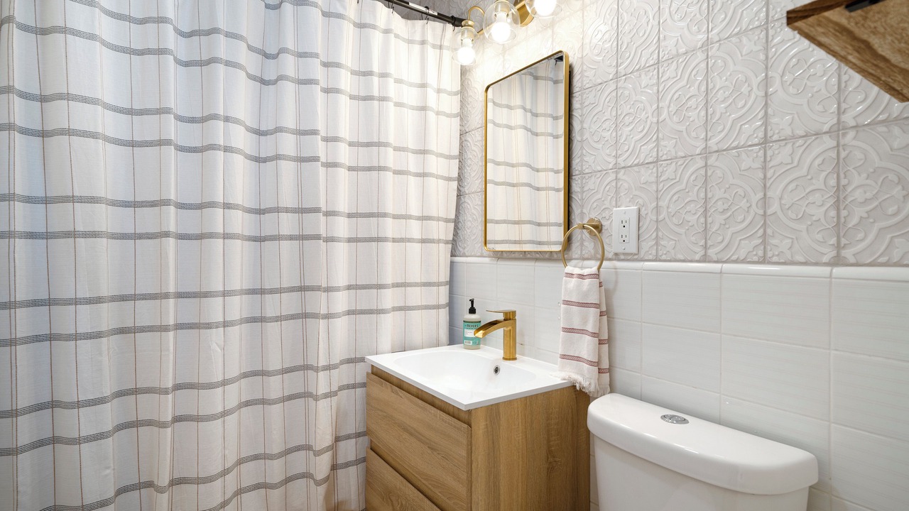 Photo of Bathroom in Linda Vista