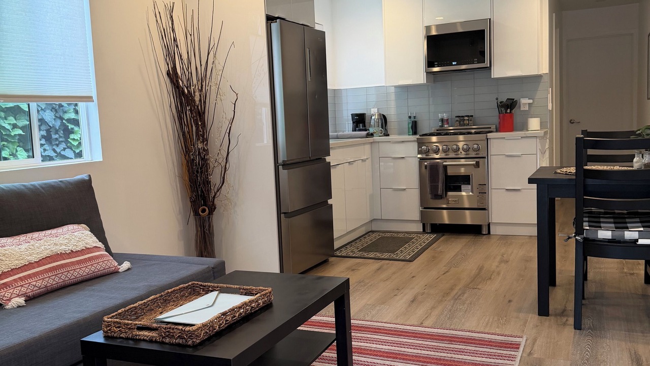 Photo of Livingroom in Encino