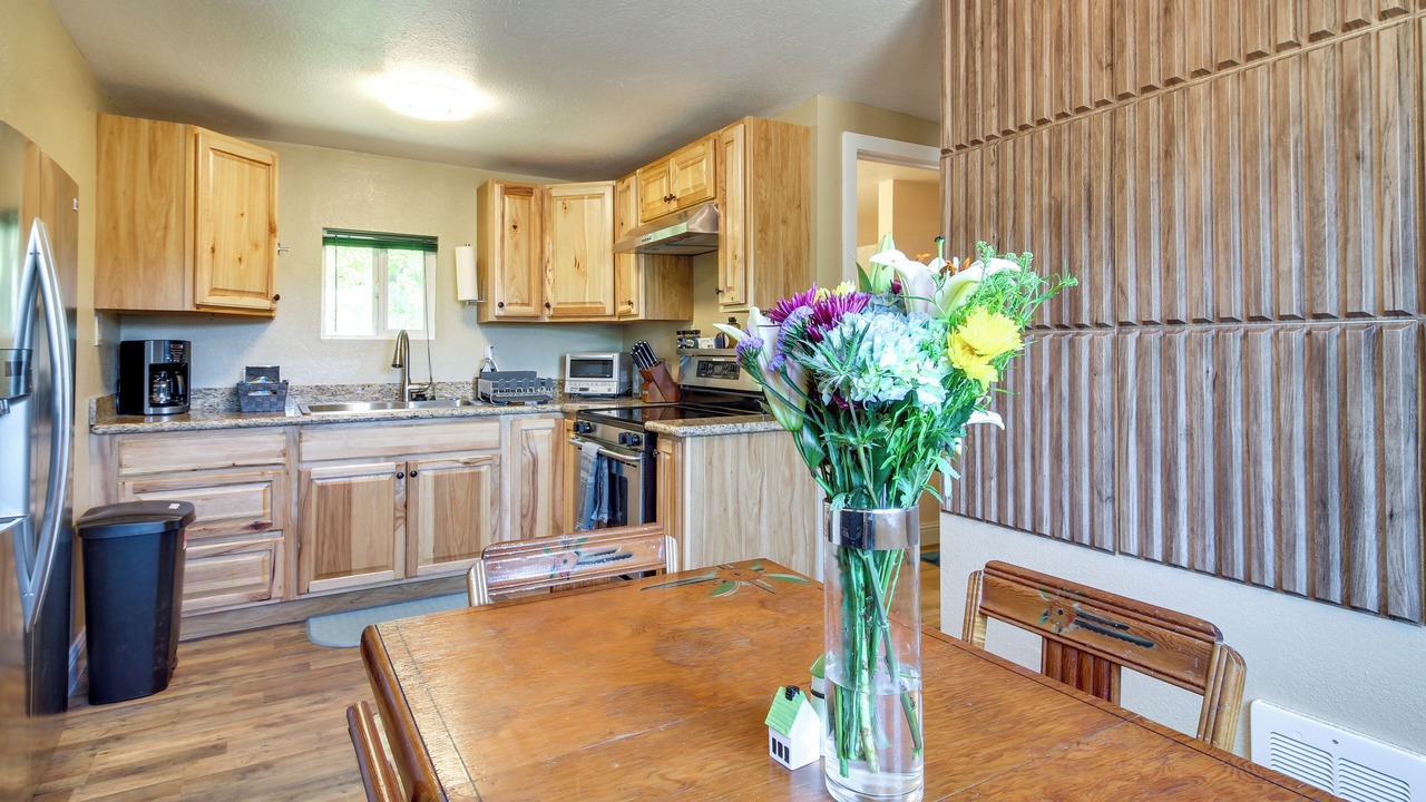 Photo of Kitchen in Coos Bay