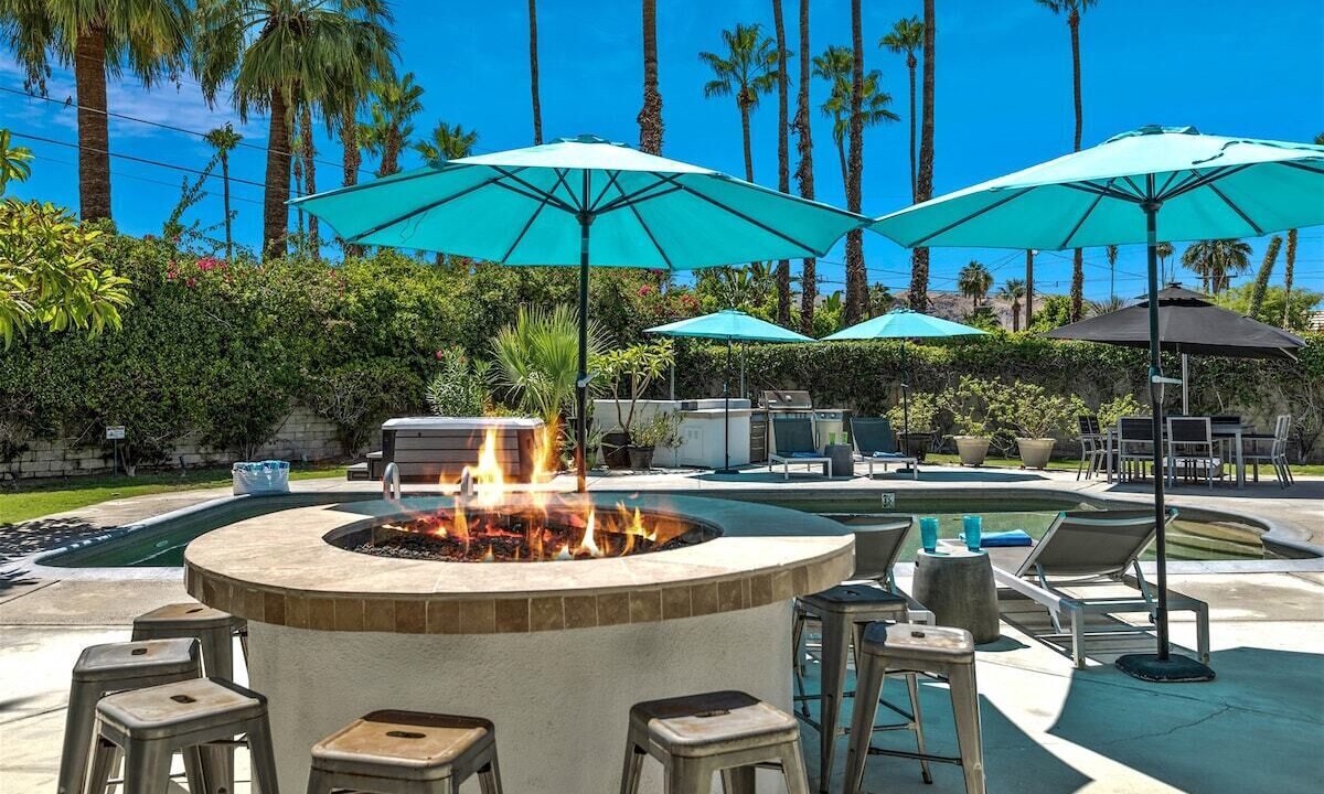 Photo of Outdoor in Warm Sands
