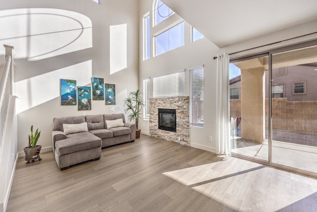 Photo of Livingroom in Centennial Hills