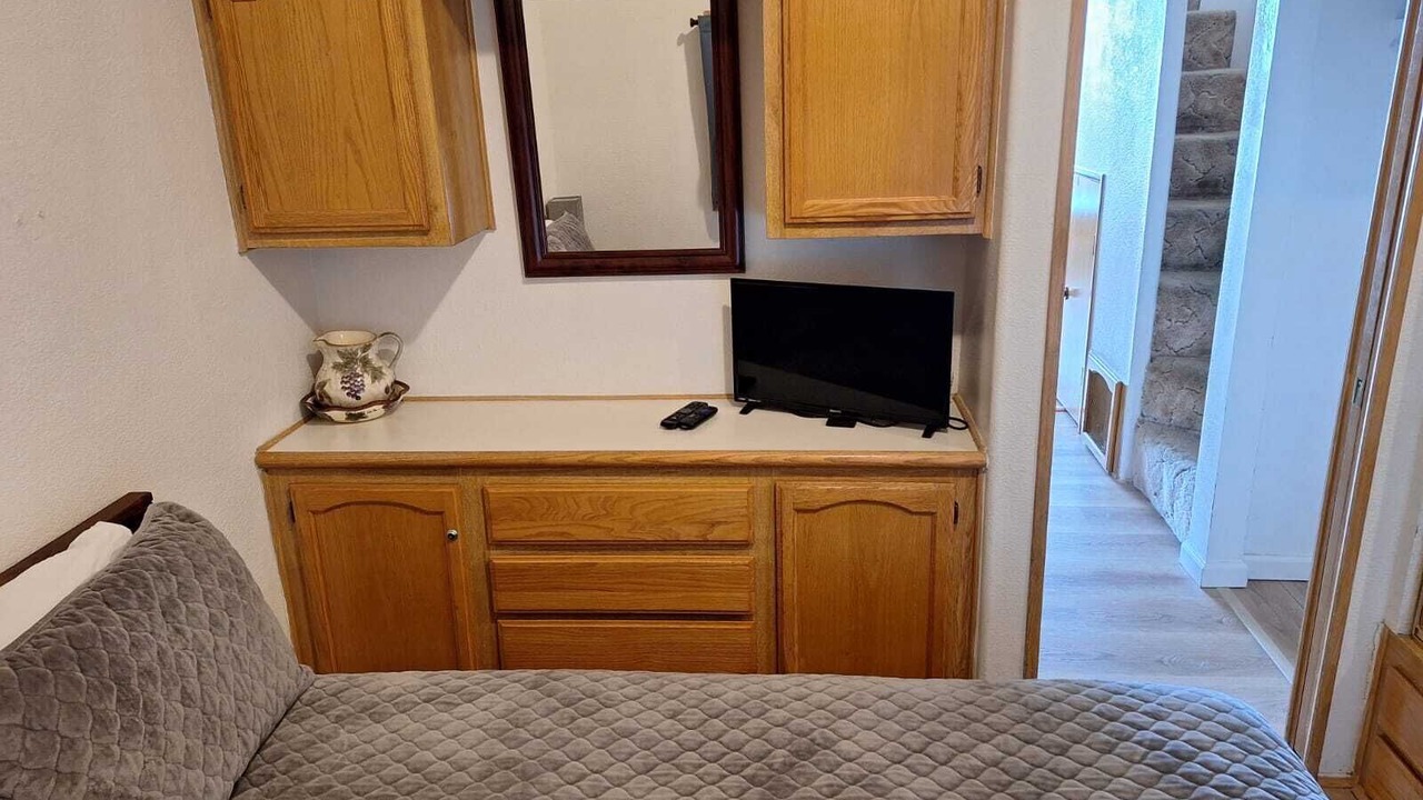 Photo of Bedroom in Smith River
