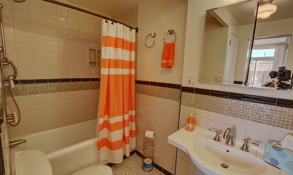 Photo of Bathroom in Downtown Long Beach
