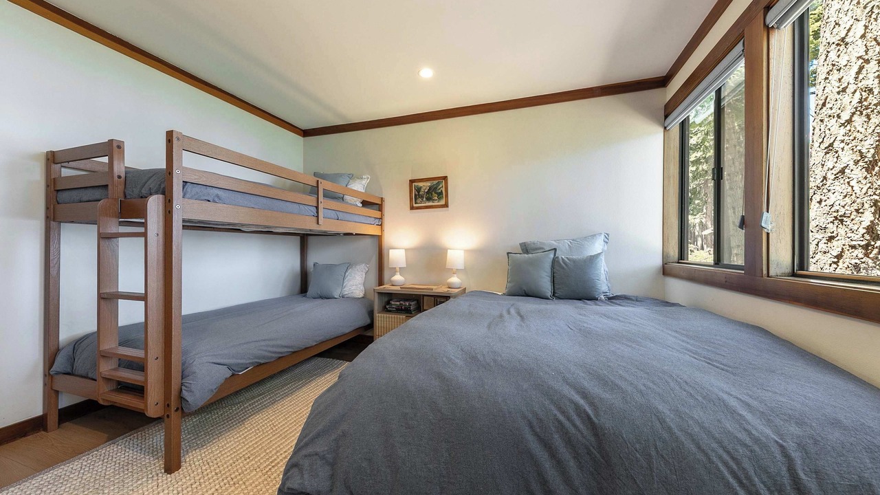 Photo of Bedroom in Dollar Point