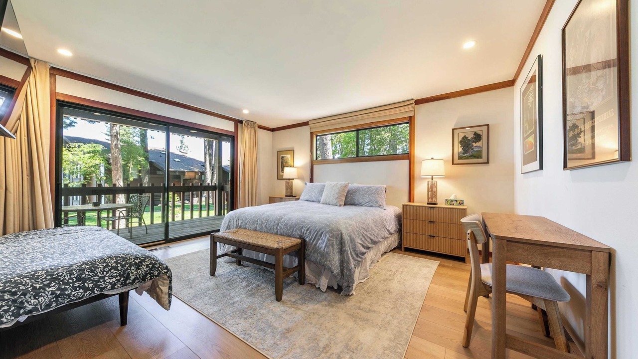 Photo of Bedroom in Dollar Point