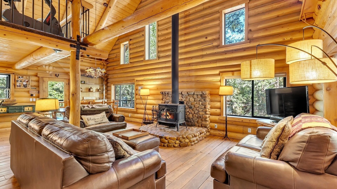 Photo of Livingroom in Idyllwild