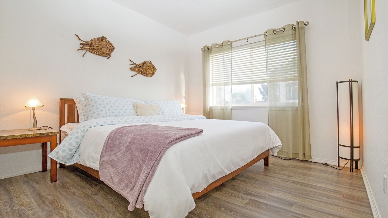 Photo of Bedroom in Shelter Cove