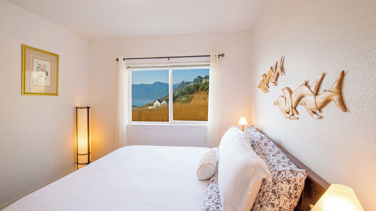 Photo of Bedroom in Shelter Cove