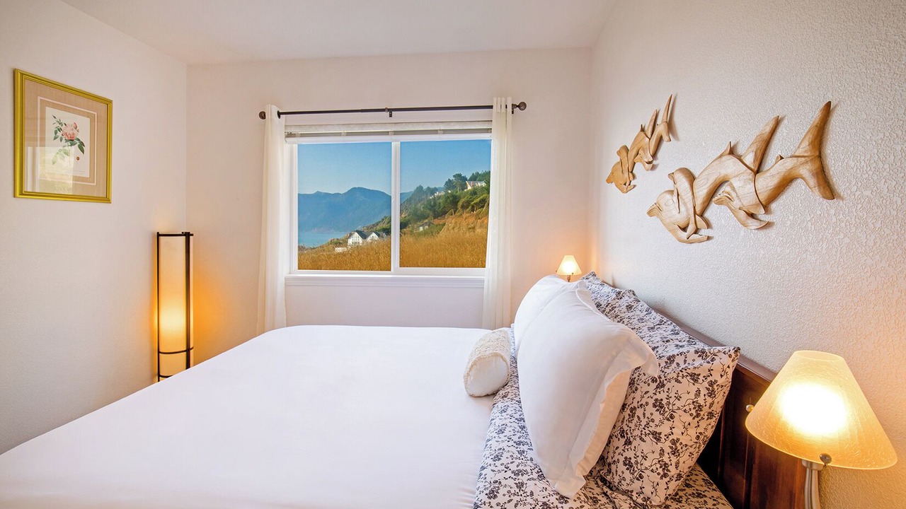 Photo of Bedroom in Shelter Cove