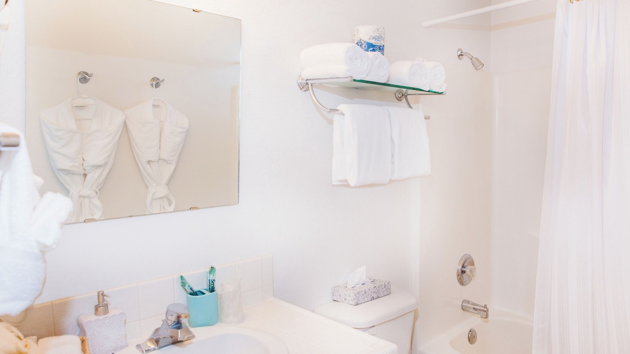 Photo of Bathroom in Shelter Cove