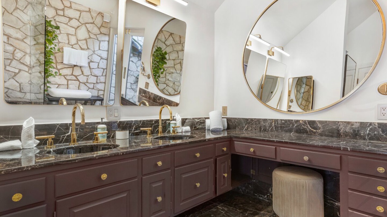 Photo of Bathroom in Beverly Hills