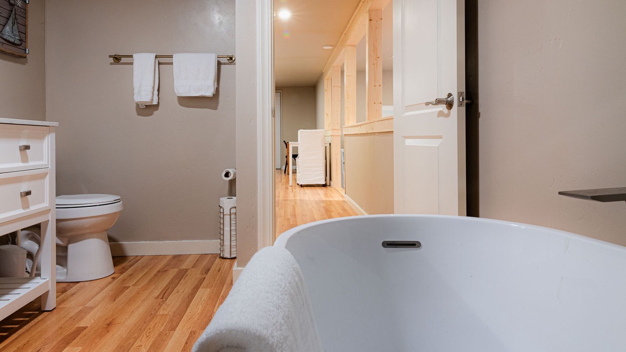 Photo of Bathroom in Kelseyville