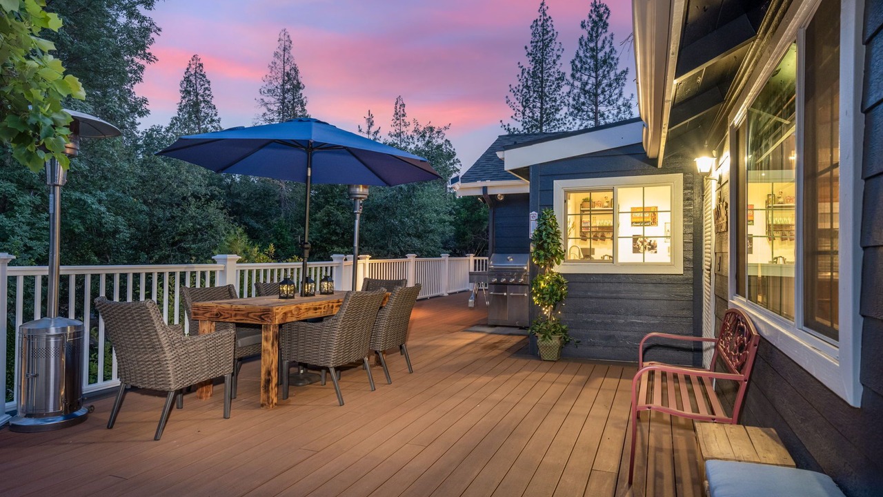 Photo of Outdoor in Oakhurst