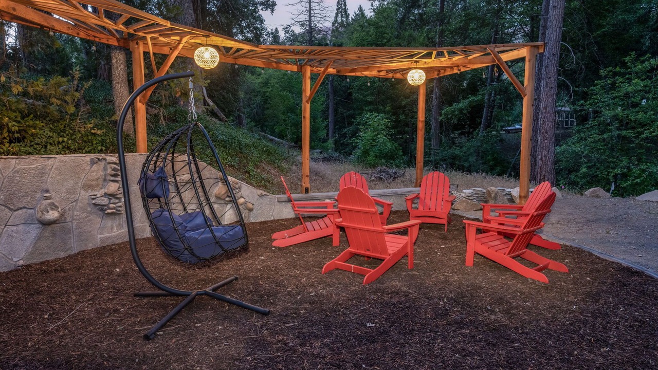 Photo of Others in Oakhurst