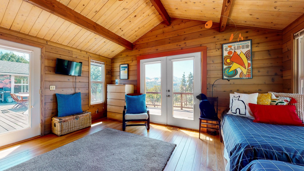 Photo of Bedroom in Mosier
