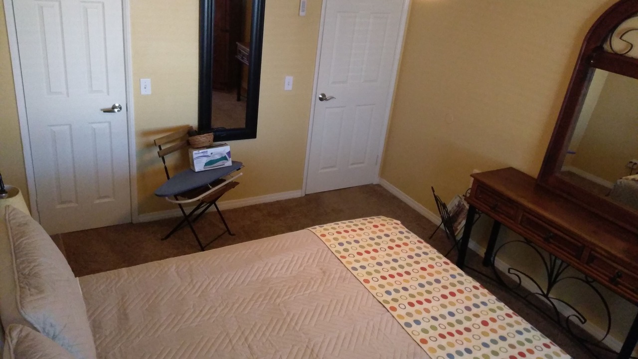 Photo of Bedroom in Bay Terraces