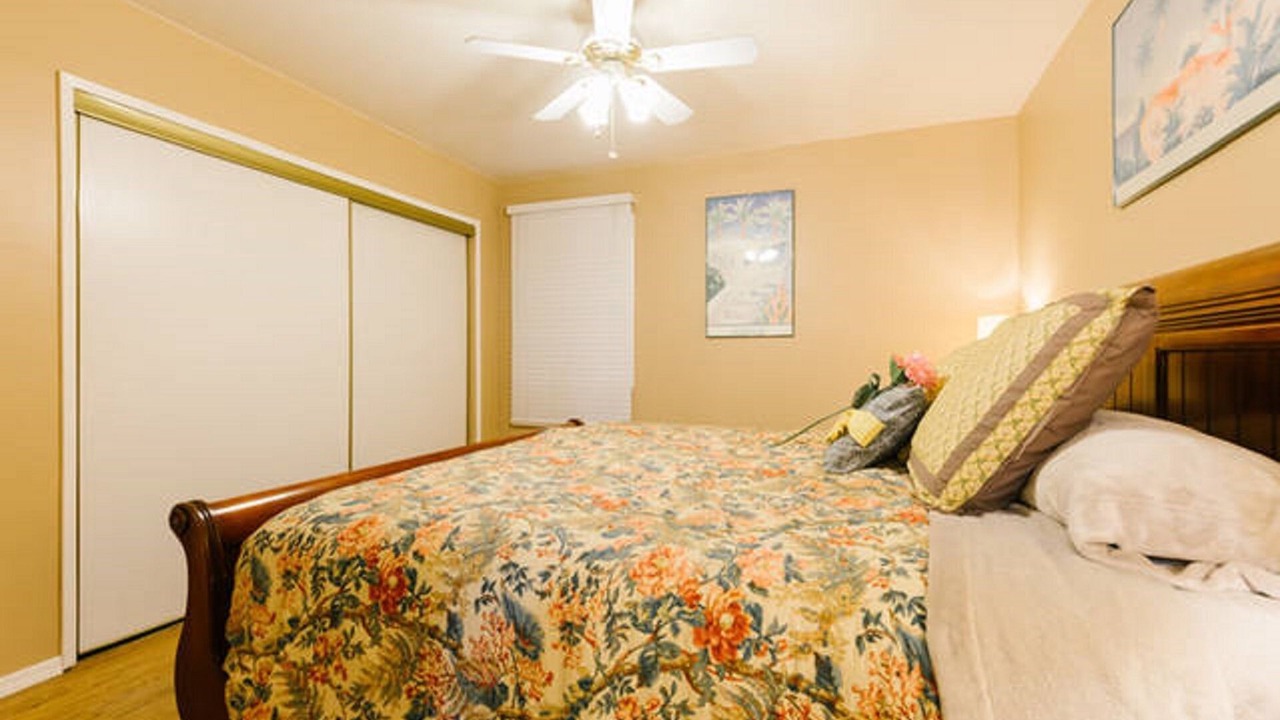 Photo of Bedroom in Seaside