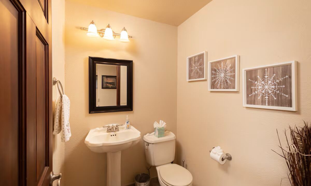 Photo of Bathroom in Eagle Mountain Estates