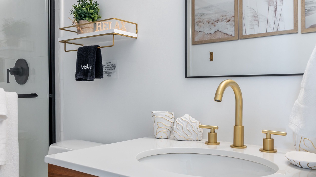 Photo of Bathroom in Alamitos Beach