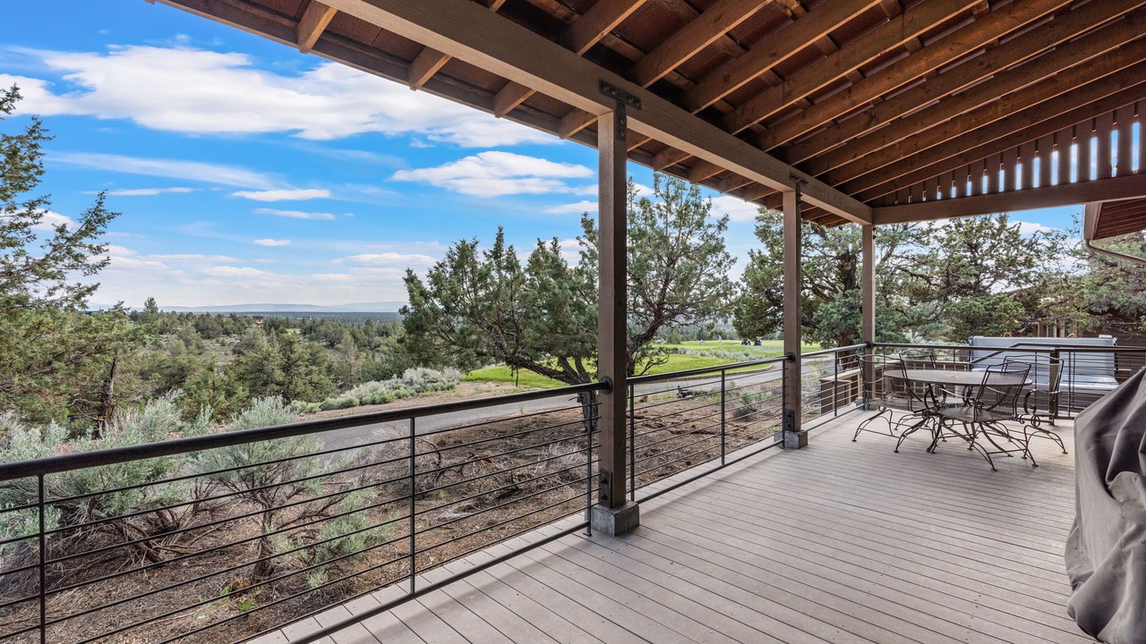 Photo of Patio Balcony in Powell Butte