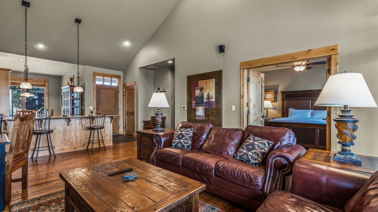 Photo of Livingroom in Powell Butte