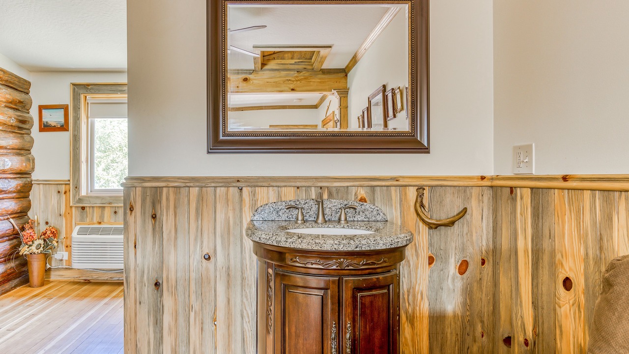 Photo of Bathroom in White Salmon