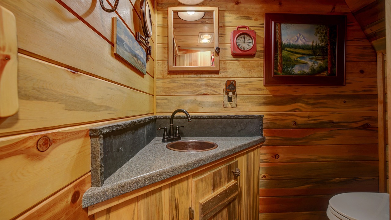 Photo of Bathroom in Sisters